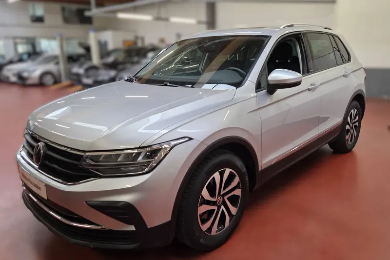 Volkswagen Tiguan (2021)