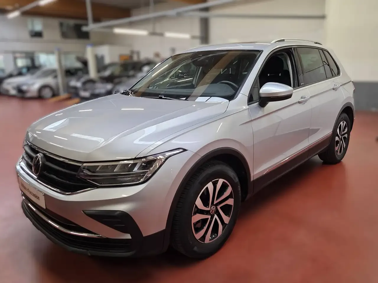 Volkswagen Tiguan (2021) — foto 1