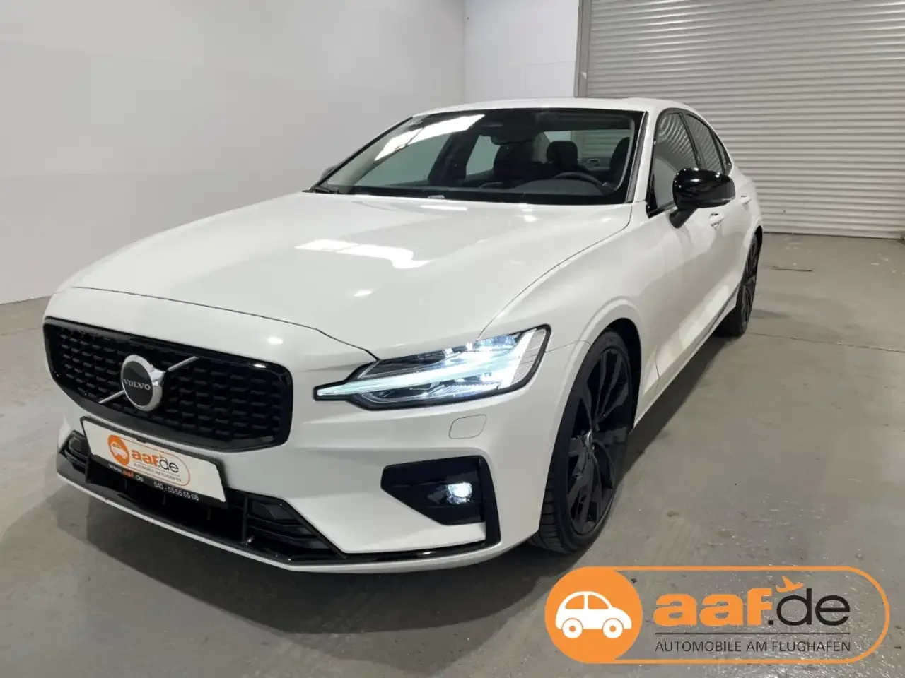 Volvo S60 (2024) — foto 1