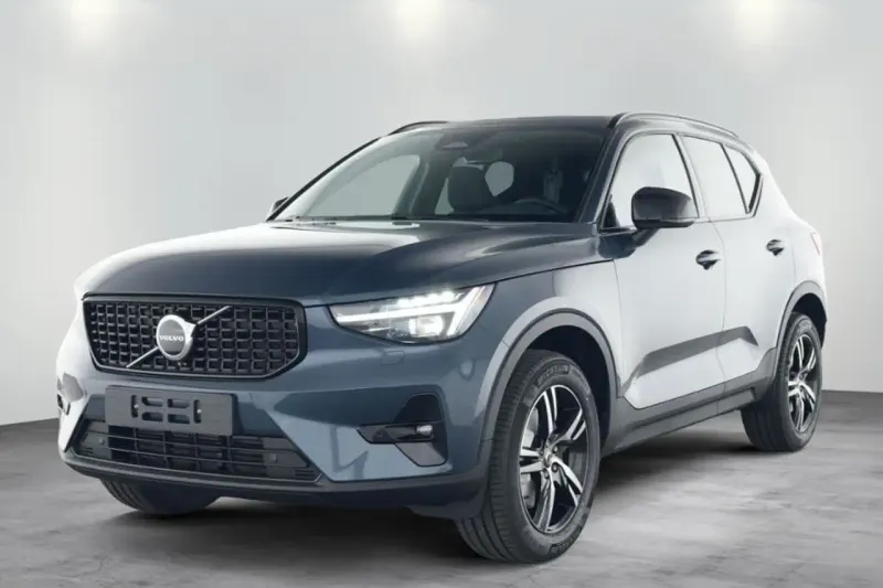 Volvo XC40 (2025)