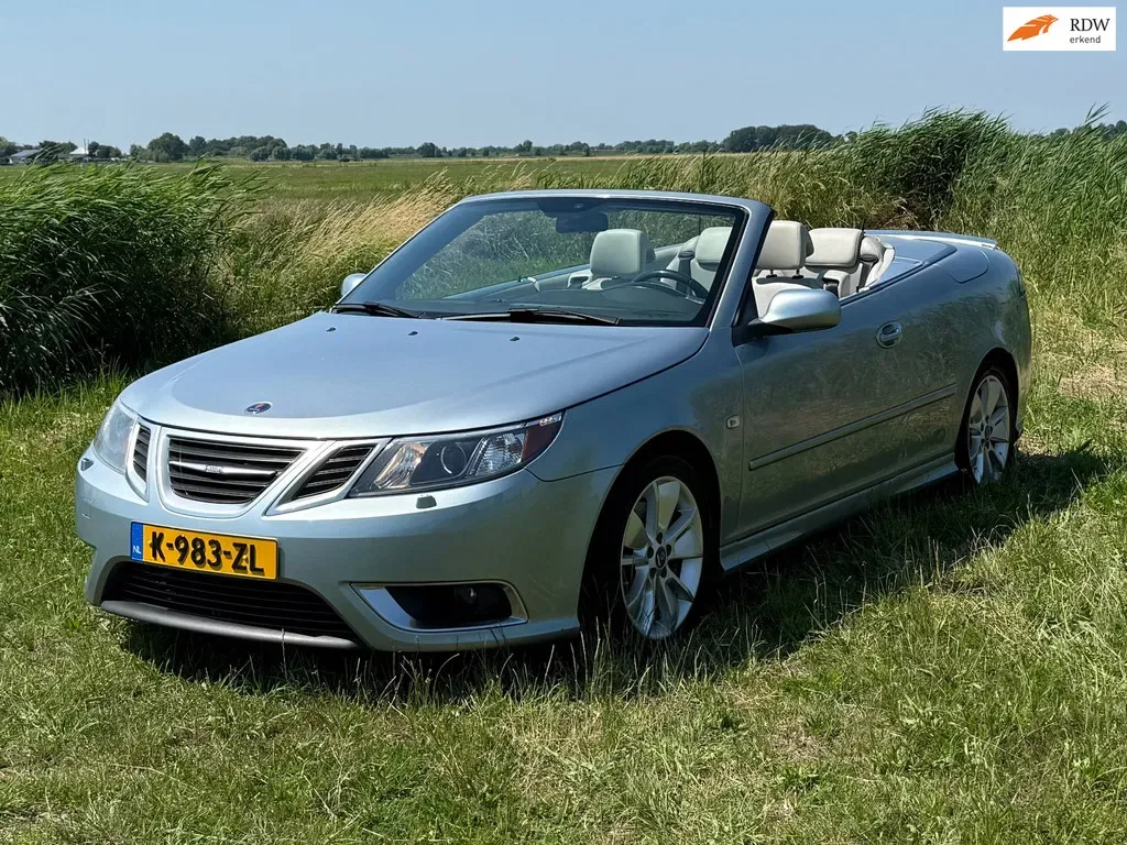 Saab 9-3 (2010) — foto 1