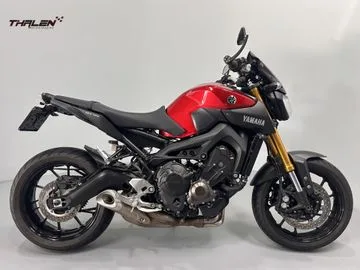 Yamaha MT-09 (2016) — foto 1