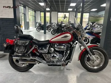 Suzuki VZ 800 Marauder (1997) — foto 1