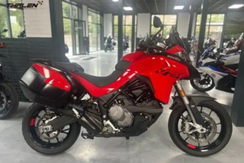Ducati Multistrada V2 S (2024)