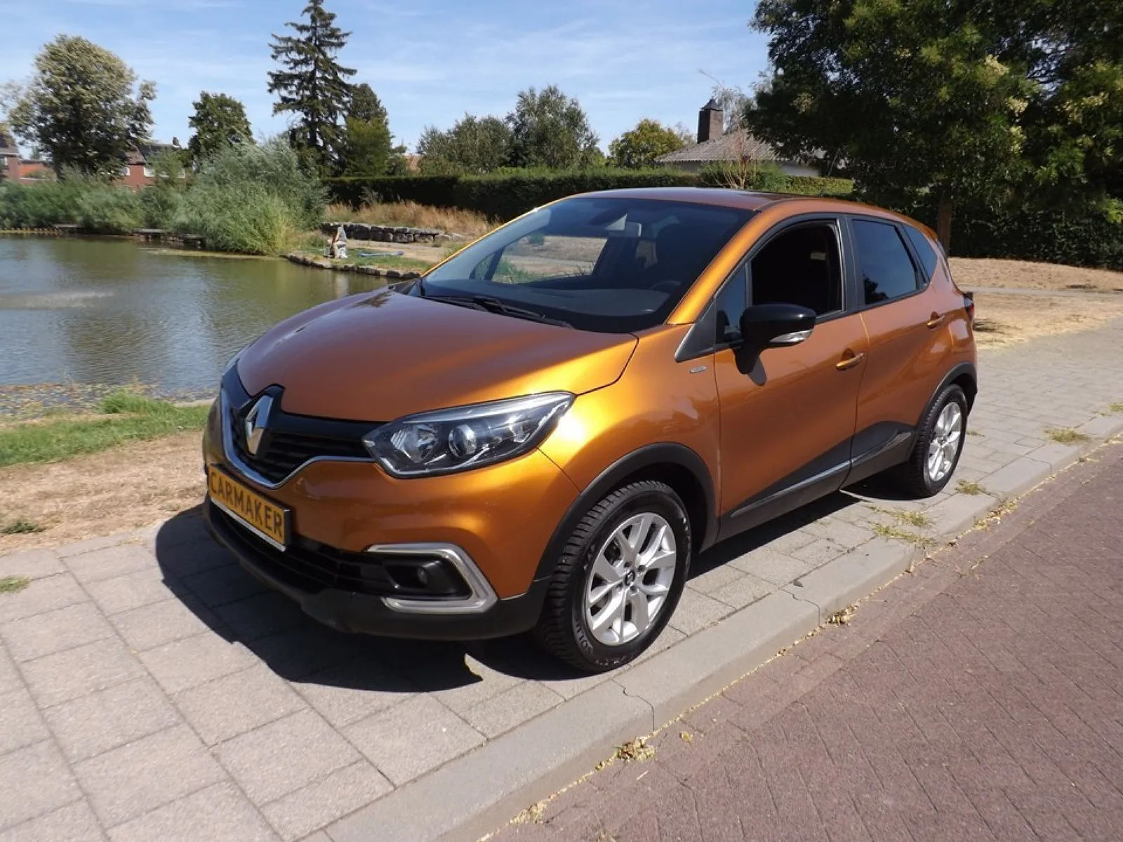 Renault Captur (2019) — foto 1