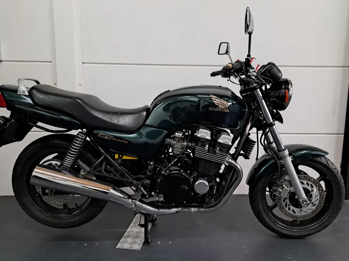 Honda CB750 (0) — foto 1