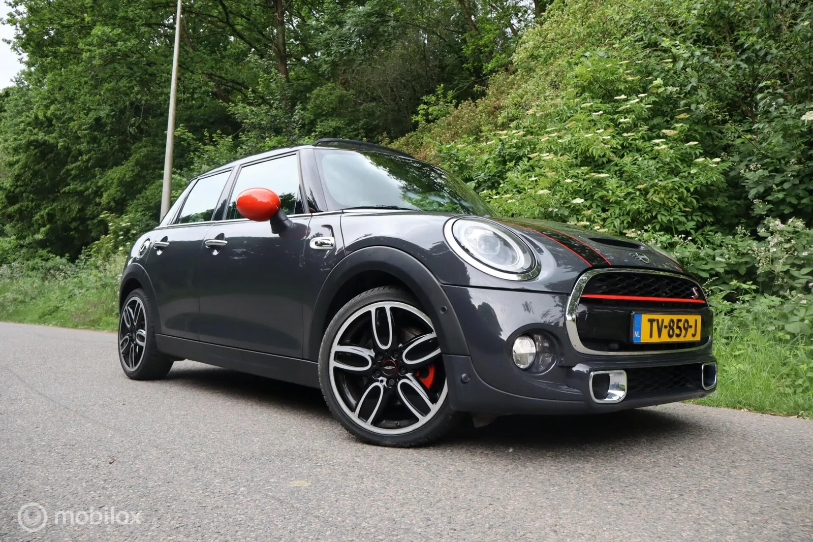 MINI Cooper S (2018) — foto 1