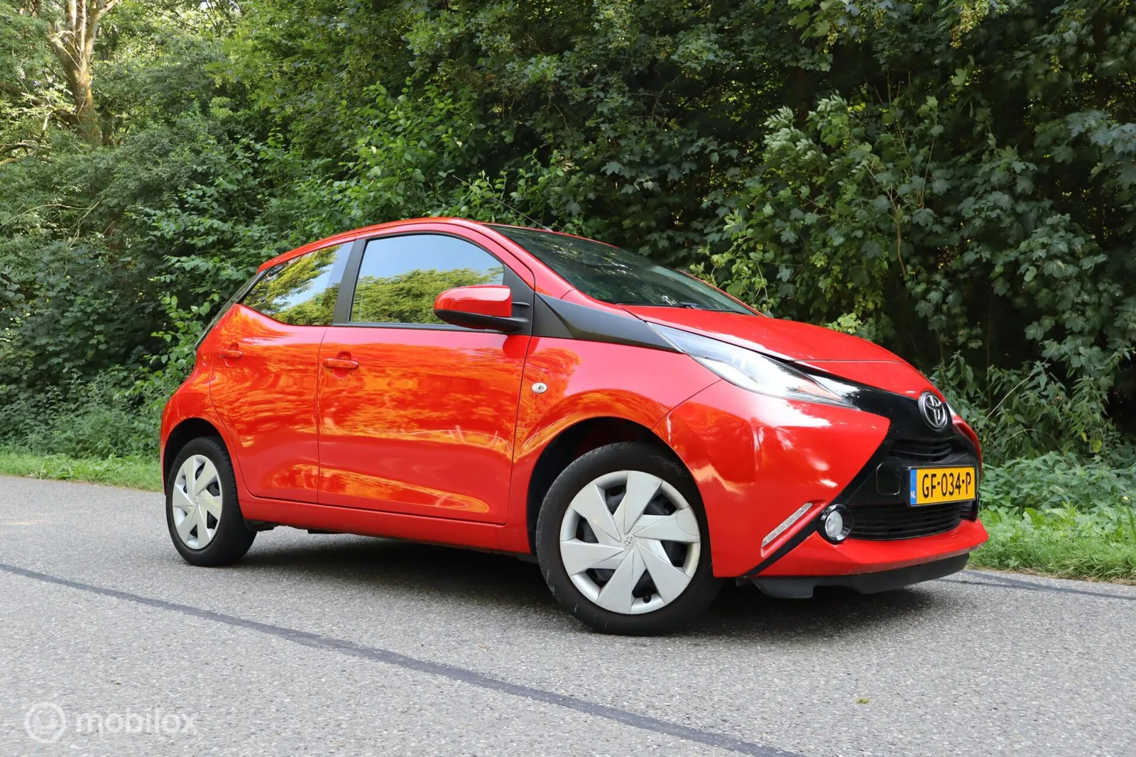 Toyota Aygo (2015) — foto 1