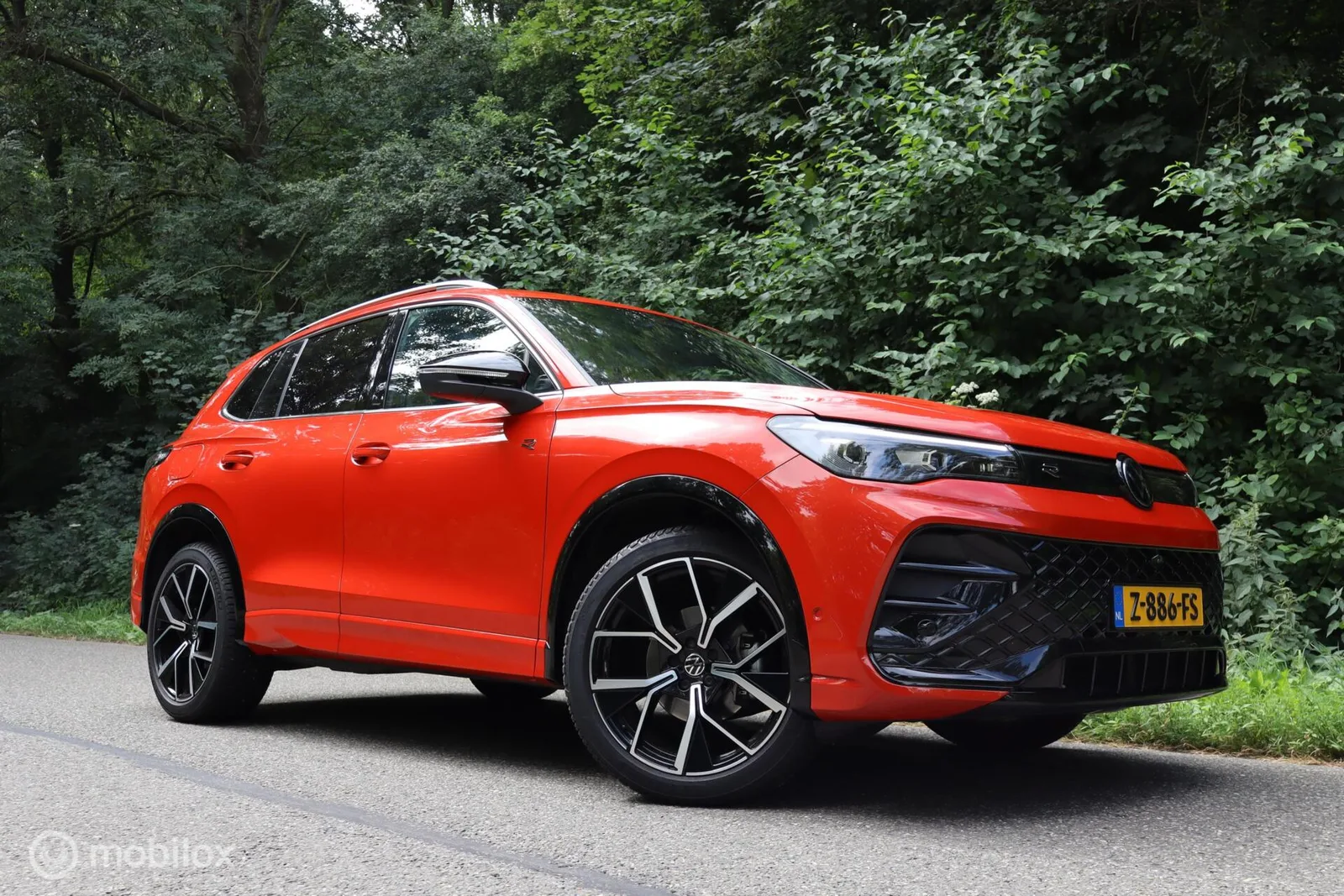 Volkswagen Tiguan (2024) — foto 1