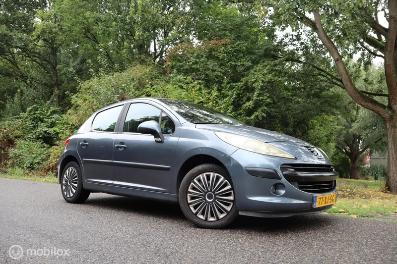 Peugeot 207 (2007)