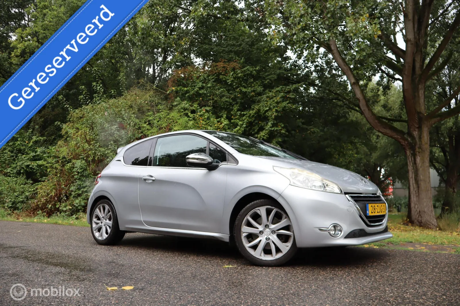 Peugeot 208 (2012) — foto 1
