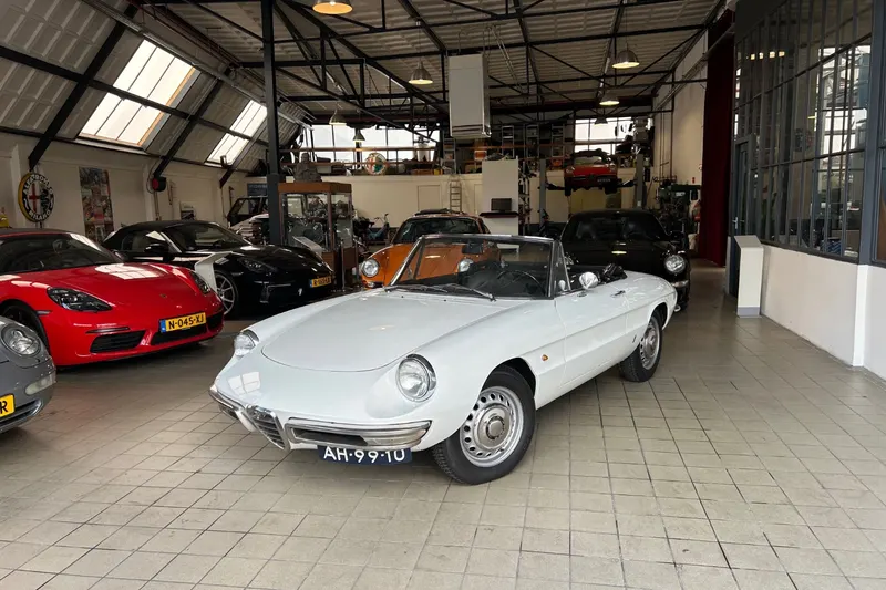 Alfa Romeo Duetto (1967)
