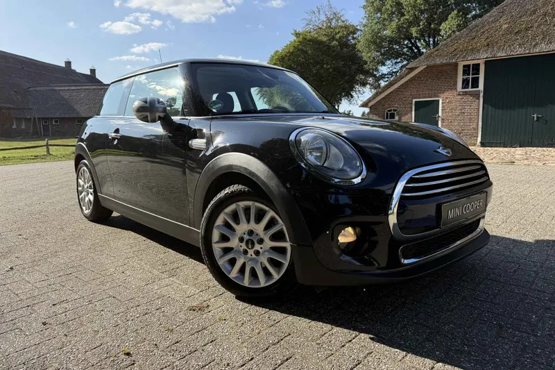 MINI Cooper (2015)