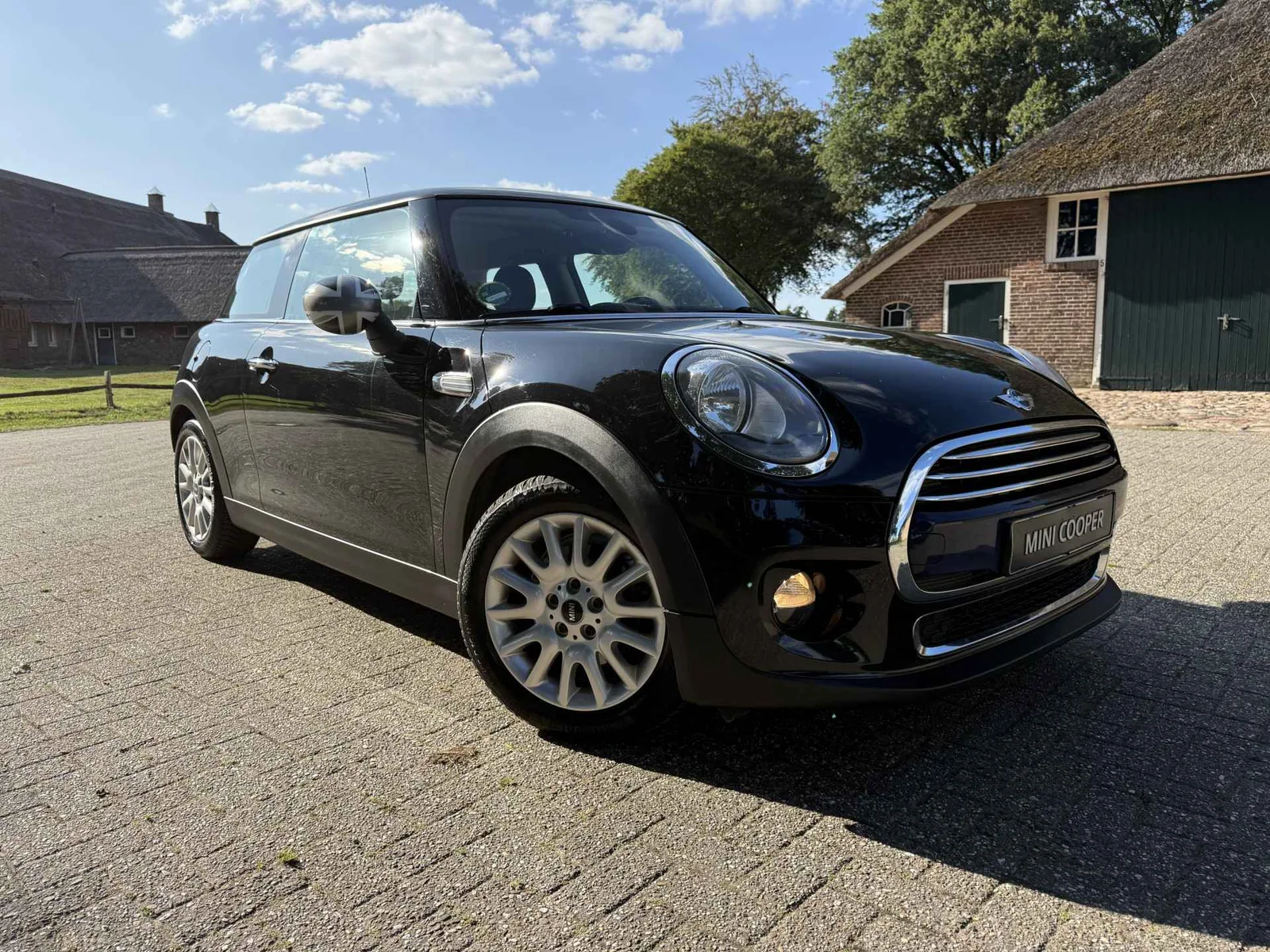 MINI Cooper (2015) — foto 1