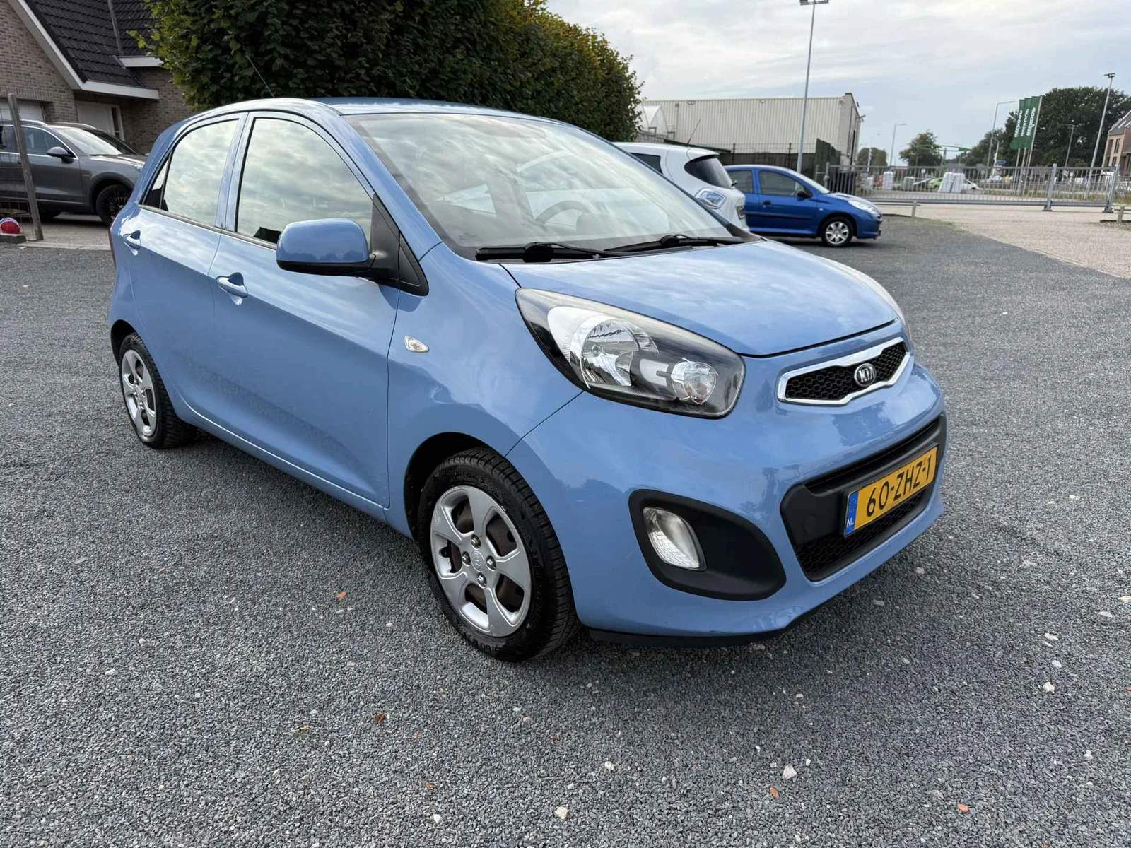Kia Picanto (2012) — foto 1
