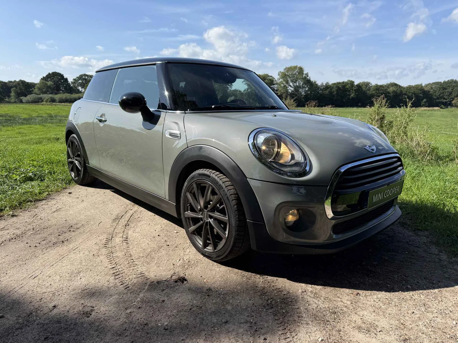 MINI Cooper (2017) — foto 1