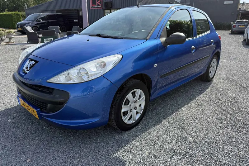 Peugeot 206+ (2009)