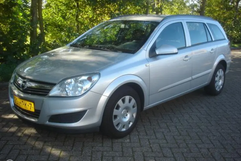 Opel Astra (2009)