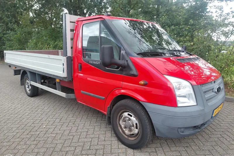 Ford Transit (2012)