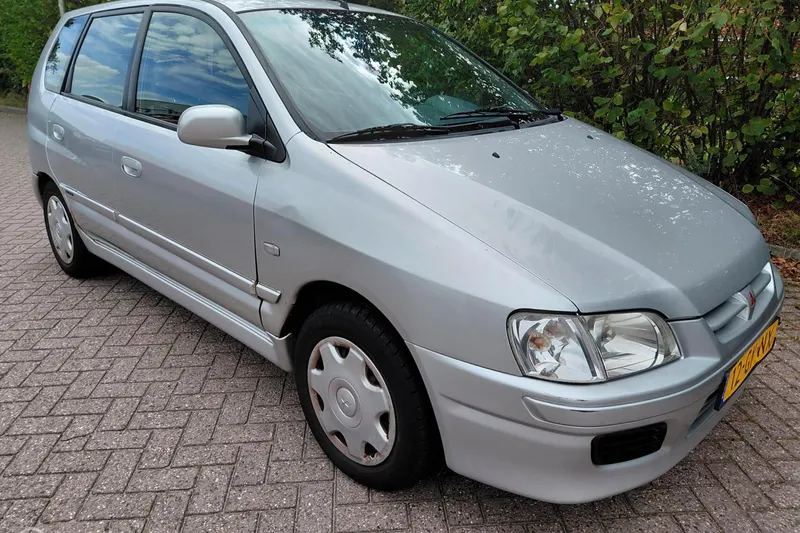 Mitsubishi Space Star (2000)