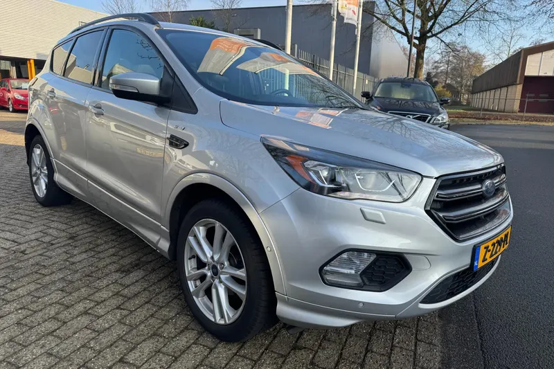 Ford Kuga (2017)