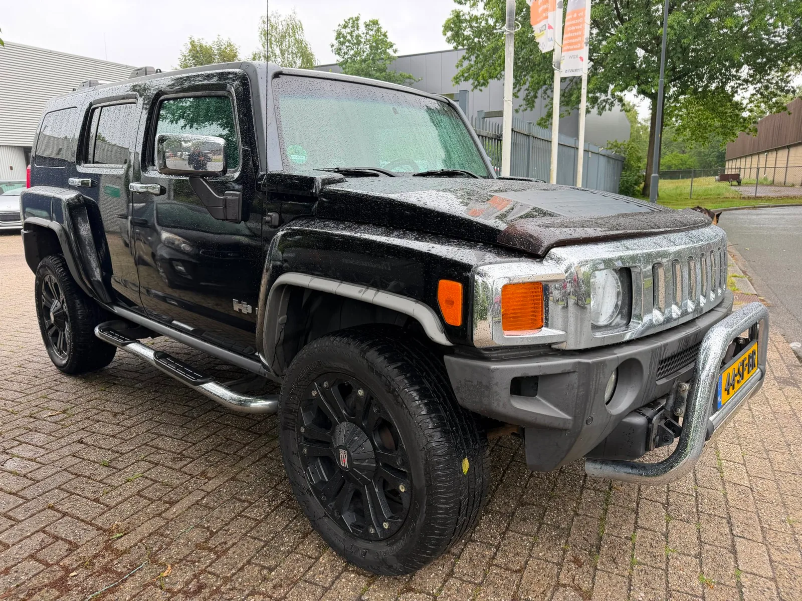 Hummer H3 (2005) — foto 1