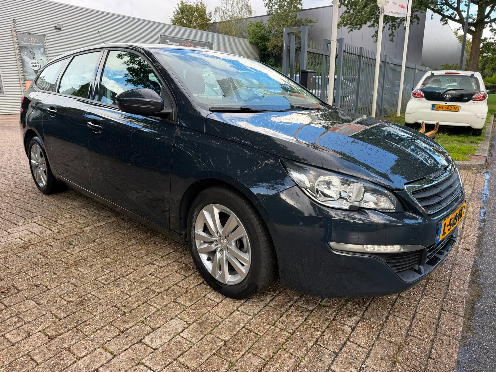 Peugeot 308 (2017) — foto 1