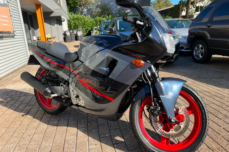 Honda CBR 400 (1987)