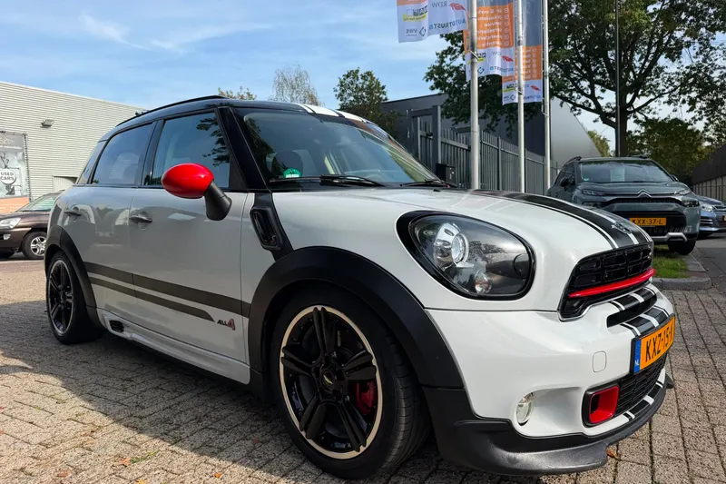 MINI Countryman (2010)