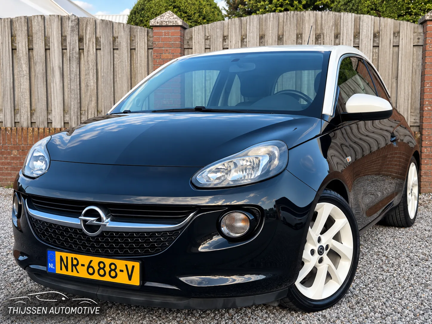 Opel Adam (2015) — foto 1