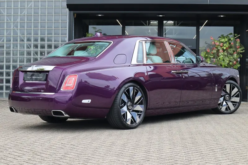 Rolls-Royce Phantom (2022)