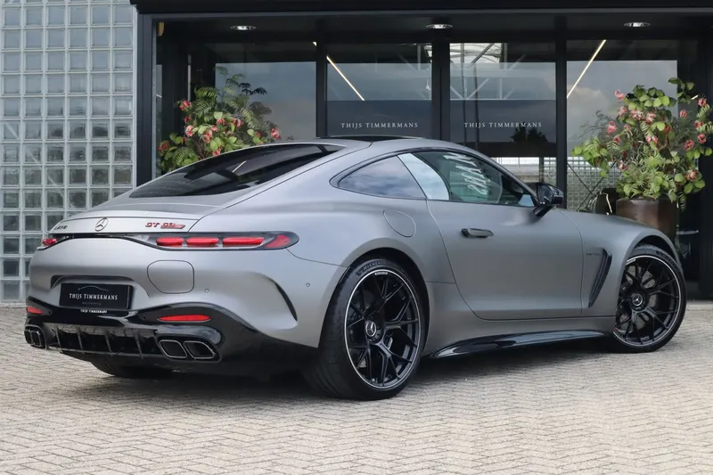 Mercedes-Benz AMG GT (2025)