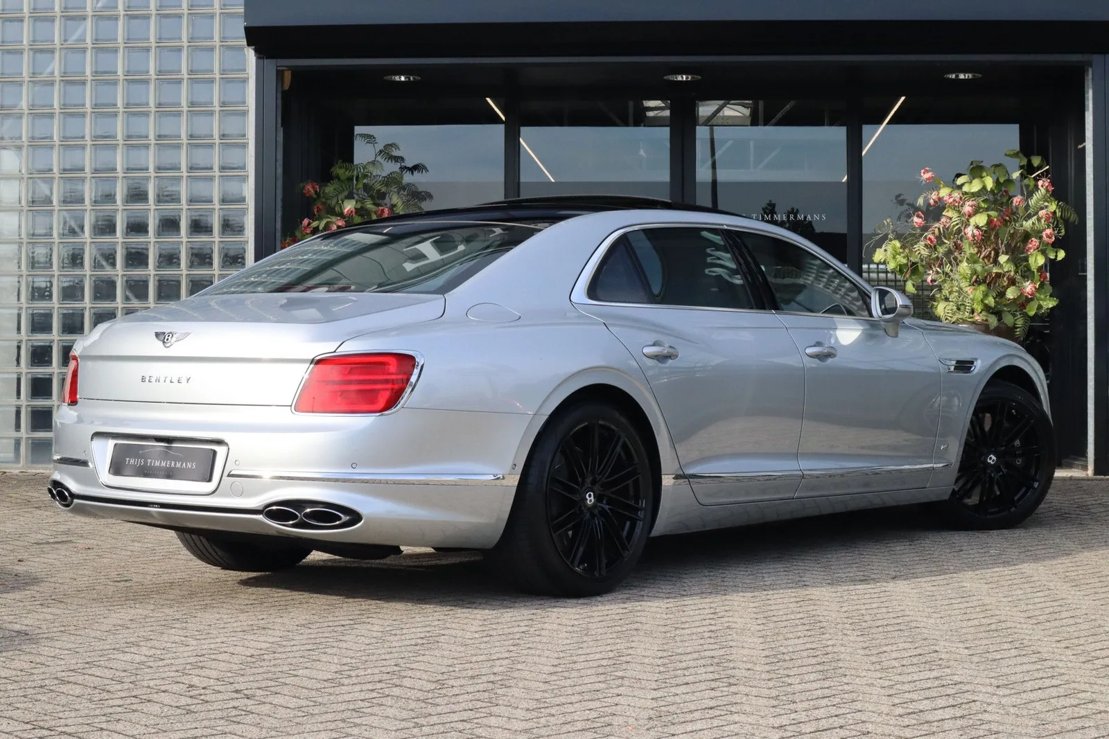 Bentley Flying Spur (2021) — foto 1