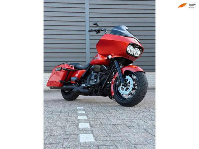 Harley-Davidson Road Glide (2012) — foto 1