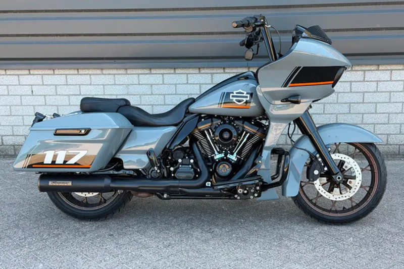 Harley-Davidson Road Glide (2023)