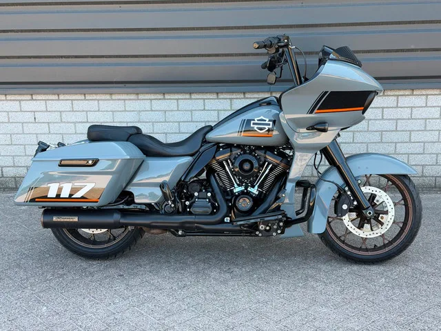 Harley-Davidson Road Glide (2023) — foto 1