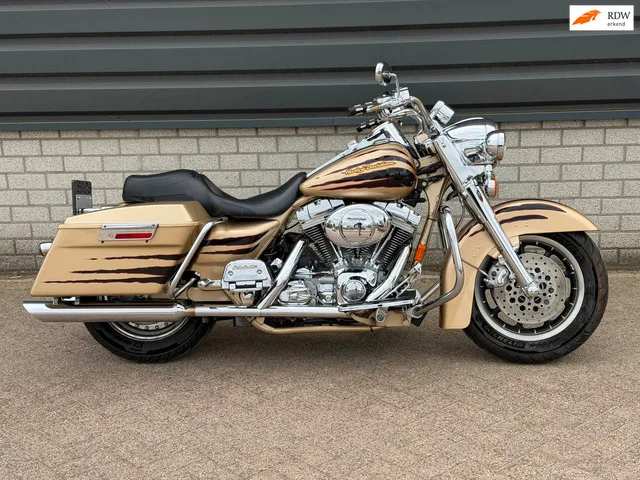 Harley-Davidson Road Anniversary CVO (2003) — foto 1