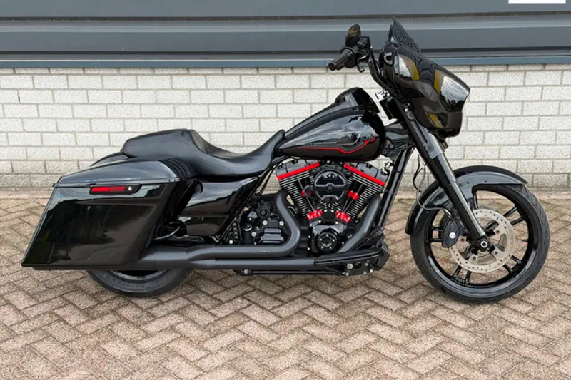 Harley-Davidson Street Glide (2014)