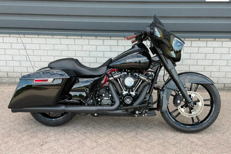Harley-Davidson Street Glide (2021)