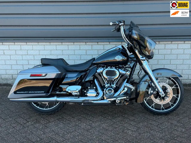 Harley-Davidson Street Glide (2021) — foto 1
