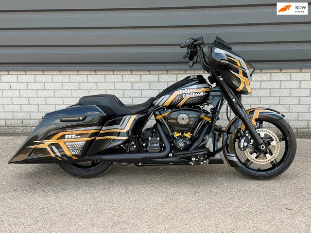 Harley-Davidson Street Glide (2024) — foto 1
