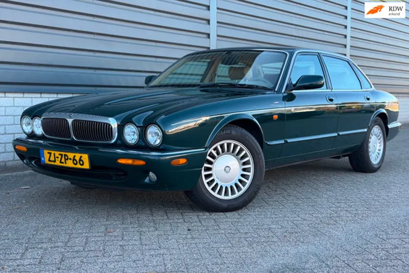 Jaguar XJ (1999)