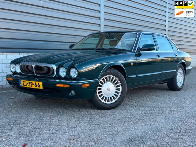 Jaguar XJ (1999) — foto 1
