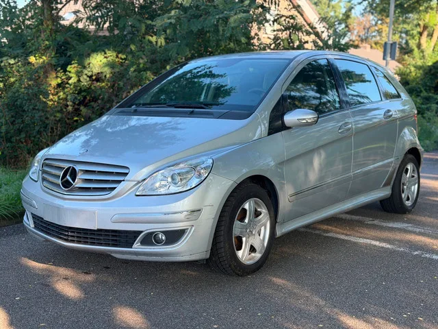 Mercedes-Benz B-Klasse (2008) — foto 1