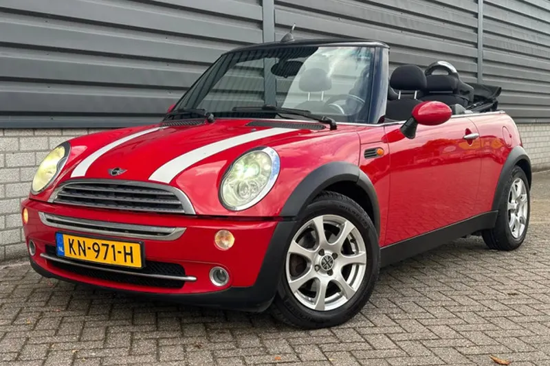 MINI Cooper (2005)