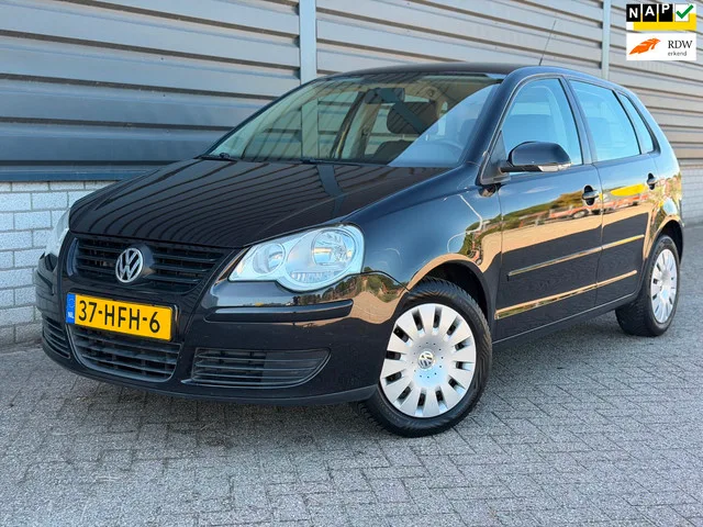 Volkswagen Polo (2008) — foto 1