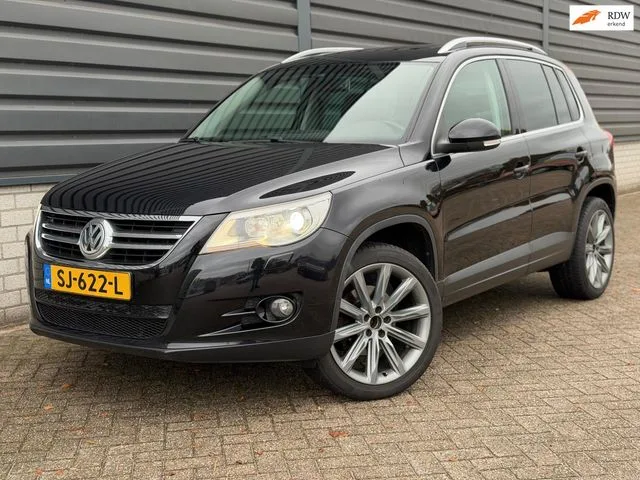 Volkswagen Tiguan (2009) — foto 1