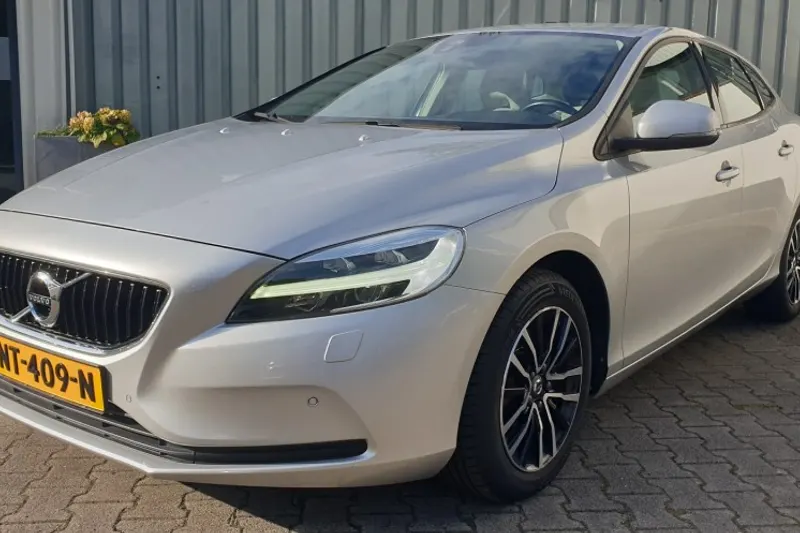 Volvo V40 (2017)