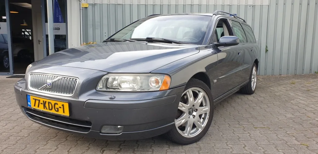 Volvo V70 (2006) — foto 1
