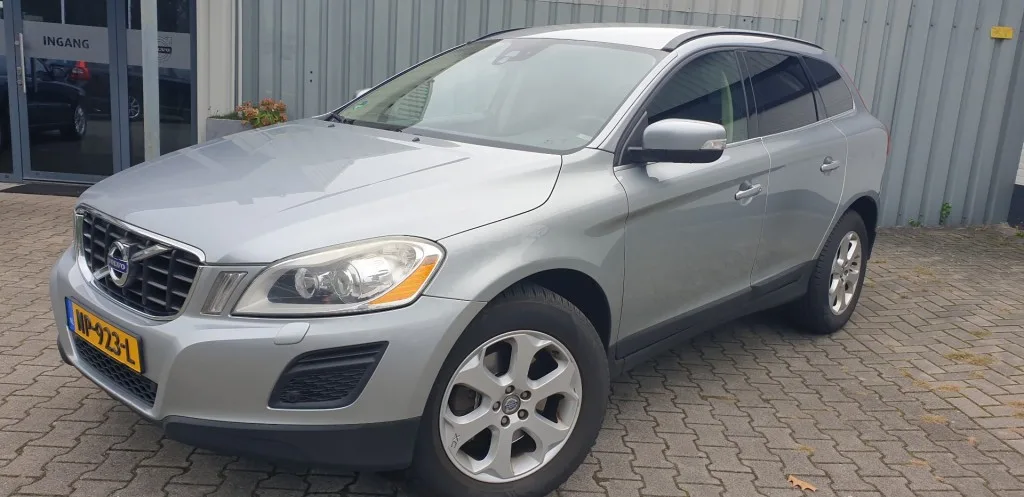 Volvo XC60 (2012) — foto 1